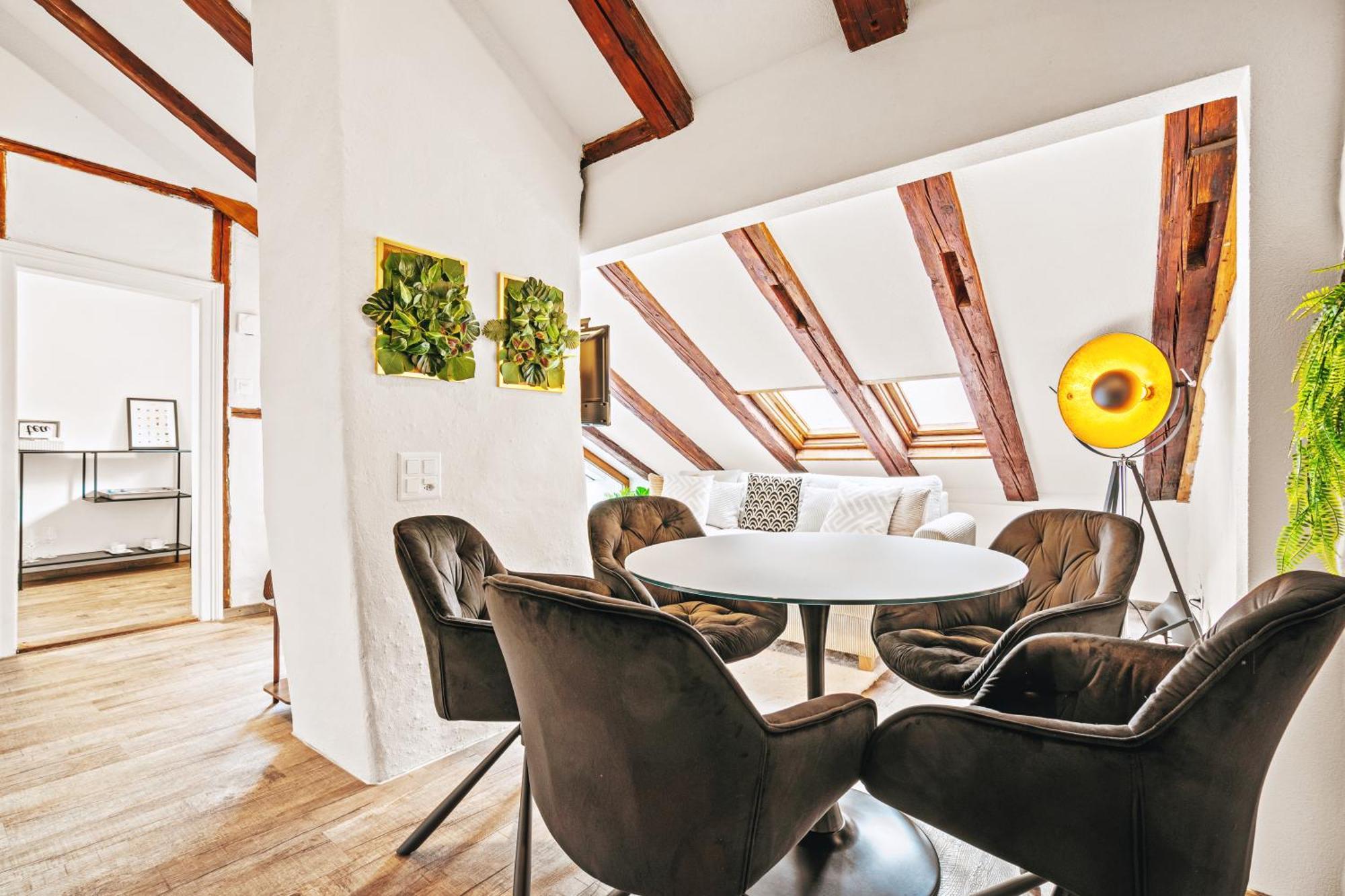 A&y Lakehouse Golden Swan Apartamento