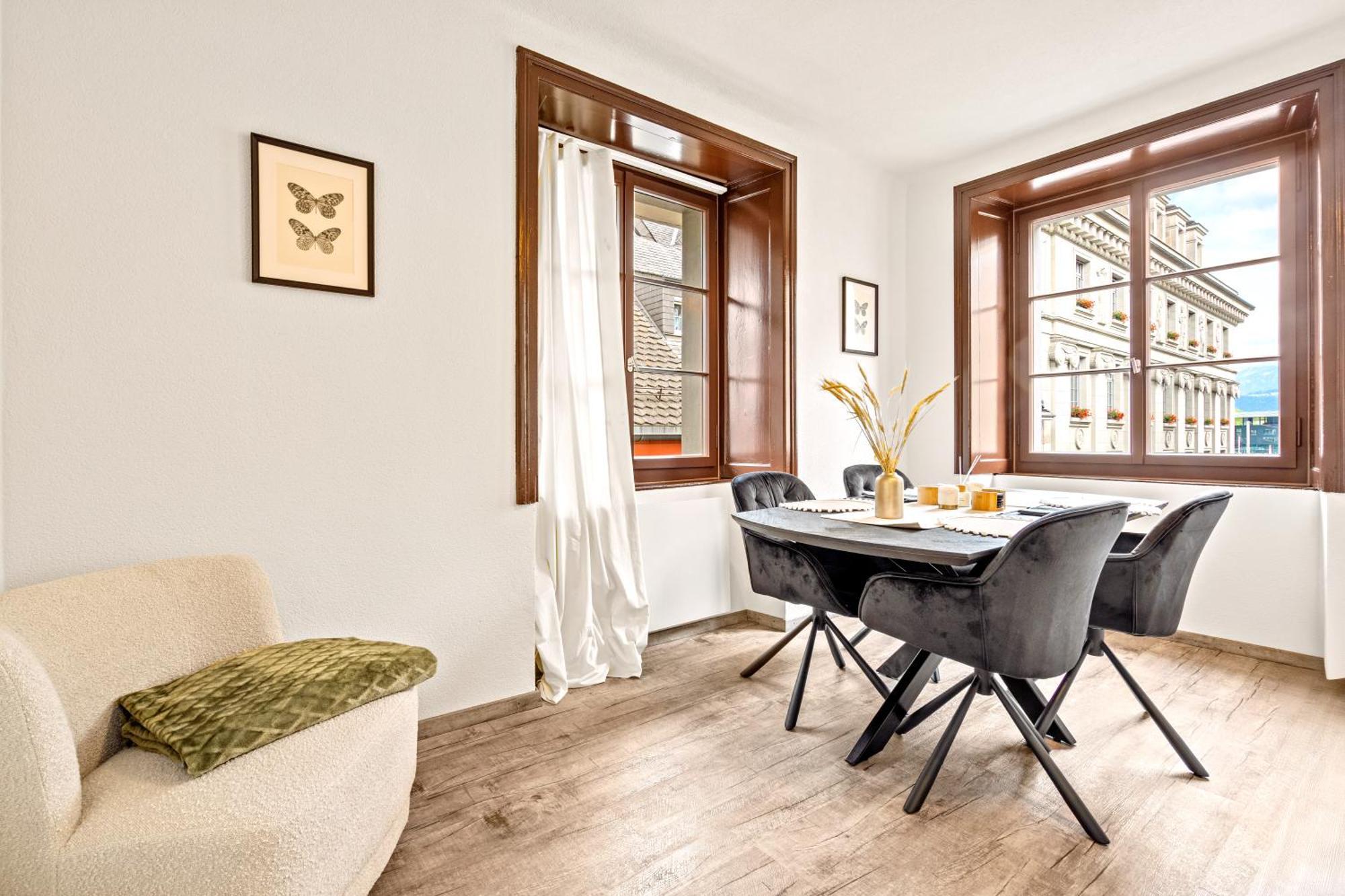 Apartamento A&y Lakehouse Golden Swan *